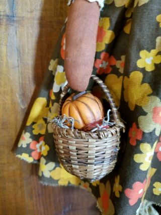 ☆ Primitive Folk Art Halloween Fall OOAK Pumpkin Doll w/Basket Sit or Hang ☆ 6