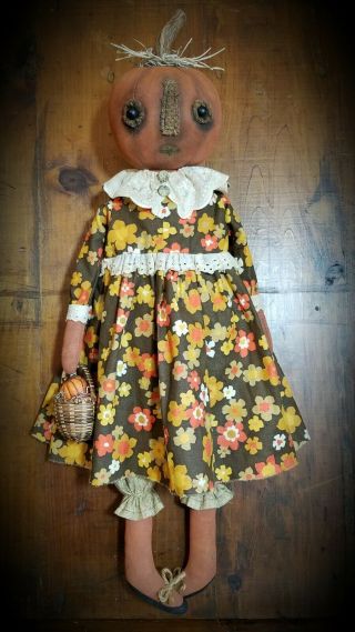 ☆ Primitive Folk Art Halloween Fall OOAK Pumpkin Doll w/Basket Sit or Hang ☆ 9