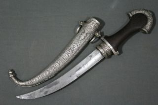 Exceptional Moroccan koumya (jambiya) dagger with silver scabbard and ornaments 2