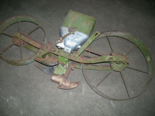 real Garden Planet Jr NO 300 Seeder with. 6