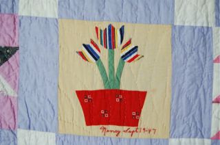 CHEERY Signed Vintage 40 ' s Sampler Friendship Antique Quilt BIRTHDAY CAKE 11