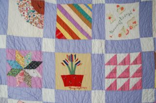 CHEERY Signed Vintage 40 ' s Sampler Friendship Antique Quilt BIRTHDAY CAKE 2