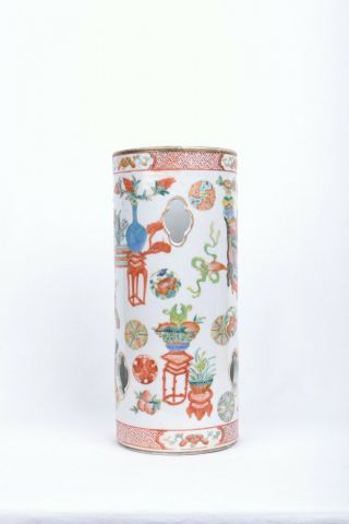Chinese porcelain hat stand.  Precious objects - Late Qing. 3