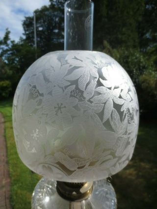 Antique Victorian Crystal Etched Glass Beehive Duplex Oil Lamp Shade