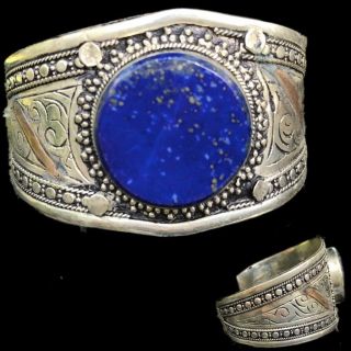 Ancient Silver Decorative Gandhara Bedouin Torc With Lapis Stone 300 B.  C.  (4)