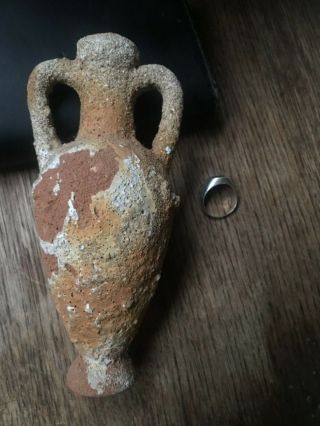 Small Roman vase pottery diving find 2