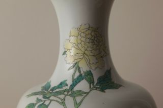 Chinese Famille Rose Porcelain Large Vase,  Marked 10