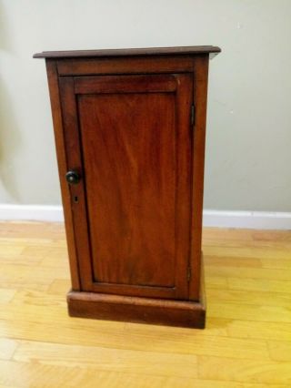 Shaker Style Rosewood Antique Cabinet Small 3