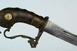 An Antique 19th c Parang Nabur sword from Borneo,  Kalimantan Dayak Headhunter 6