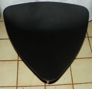 Mid Century Lane Acclaim Guitar Pick Triangle End Table / Side Table (CS - T614) 2