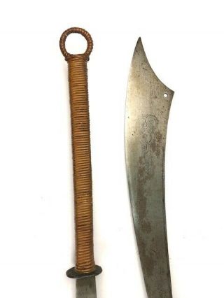 A Fine Antique Vietnamese Rattan Bound Dao Truong Executioner Swords 3