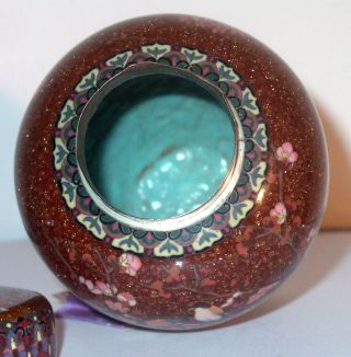 ANTIQUE JAPANESE CLOISONNE VASE WIH LID 8