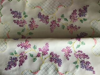 GORGEOUS VINTAGE LINEN HAND EMBROIDERED TABLECLOTH TRAILING LILAC BLOSSOMS 10