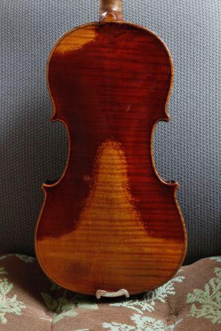 Stunning Old antique 4/4 unlabeled Italian French or German violin c.  1800 2