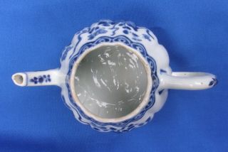 ANTIQUE CHINESE SMALL PORCELAIN Blue & White TEAPOT - 18th.  century. 6