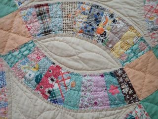 Vintage Peach & Green Wedding Ring QUILT 86x71 Such Lovely Prints 10