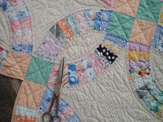 Vintage Peach & Green Wedding Ring QUILT 86x71 Such Lovely Prints 11