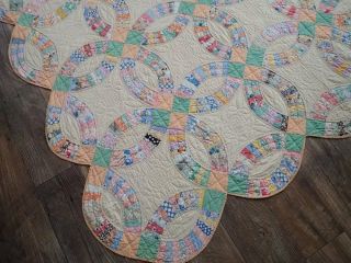 Vintage Peach & Green Wedding Ring QUILT 86x71 Such Lovely Prints 5