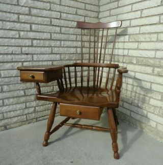 Rare Pennsylvania House Comb Back Windsor Chair With Writing Arm 965 - 1711