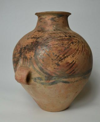 Large Chinese Terracotta vase Neolithic period C 2300 - 2000 BC 3