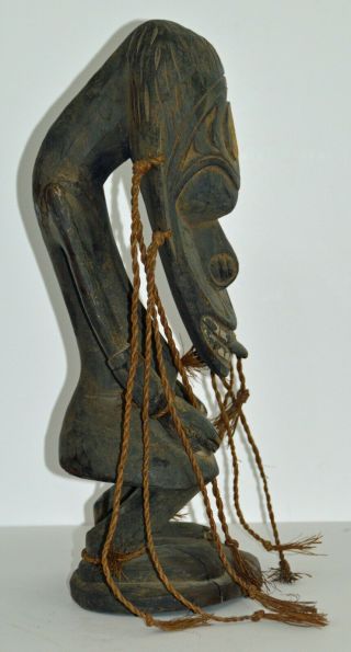 PAPUA GUINEA HAND CARVED VILLAGE GUARDIAN FIGURE (GARGOYLE) 5