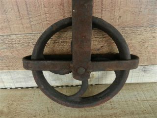 Large Antique Primitive Cast Iron Barn Hay Lift Pulley Old Farm Tool & Iron Hook 2