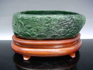 A LARGE CHINESE SPINACH GREEN JADE ' DRAGON ' BRUSH WASHER 2