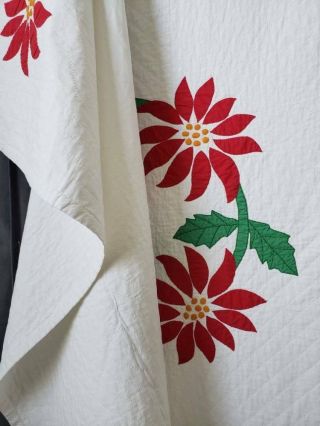 Vintage Poinsettia Applique Quilt Red Green & White 86x77 " Christmas Decorating