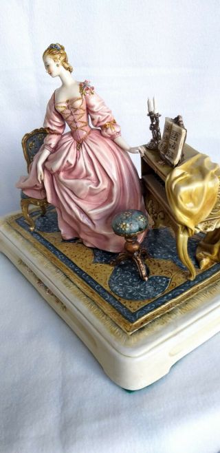 Porcelain figurine a Capodimonte of a female pianist signed A.  Borsato Italy 5