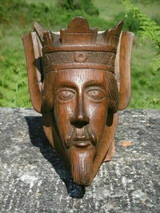 19thc GOTHIC OAK CARVED CORBEL OF A MEDIEVAL KING WITH CROWN 11
