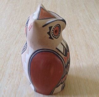 Vintage Native American Pueblo Jemez Pottery Owl by P.  M.  Gachupin - Pre - Owned. 5