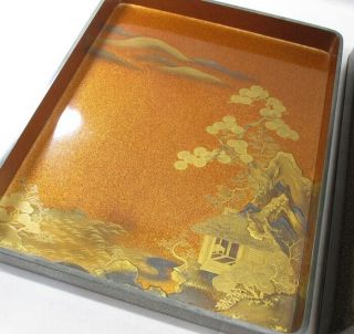 H982: Highest - class Japanese lacquered hand box w/finest MAKIE of great foo dog 7