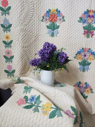 Masterpiece Trapunto Vintage 1937 French Bouquets Applique Quilt