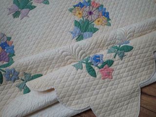 MASTERPIECE Trapunto Vintage 1937 French Bouquets Applique QUILT 9