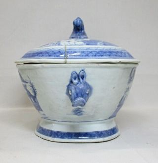 H836: Rare Chinese covered bowl of old blue and white porcelain of Qing Dynasty 3