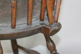 RARE 18TH C RHODE ISLAND BRACE BACK WINDSOR CHAIR BOLD TURNINGS PIPE STEM BACK 5