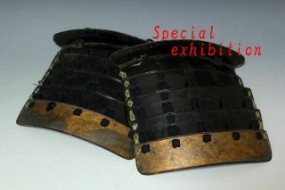 Japan Antique Edo Gold Yoroi Sode Iron Shoulder Kabuto Tsuba Armor Katana Busho