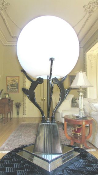 VERY RARE ART DECO GLOBE LAMP 3 WOMEN HOLD UP 2