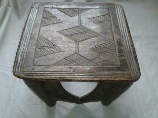 EARLY - MID 20TH C.  AFRICAN WOOD NUPE STOOL. 2