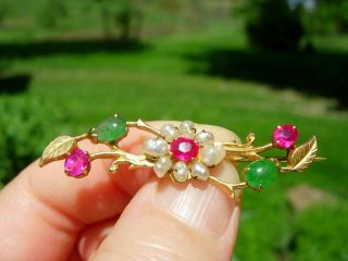 AN EXQUISITE ANTIQUE CHINESE 22K GOLD,  JADEITE,  RUBY & PEARL PIN W MARKING 5
