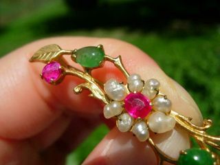 AN EXQUISITE ANTIQUE CHINESE 22K GOLD,  JADEITE,  RUBY & PEARL PIN W MARKING 8