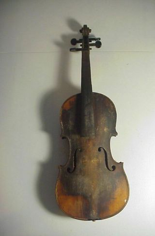 Antique 18th Century Saxony Violin With 1 Piece Tiger Maple Back With Design