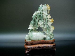 OLD CHINESE WHITE,  RUSSET & MOTTLED GREEN JADEITE JADE WASHER W MANTIS 2