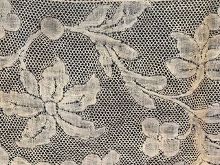 18th C.  handmade Valenciennes bobbin lace edging Study COLLECT 5
