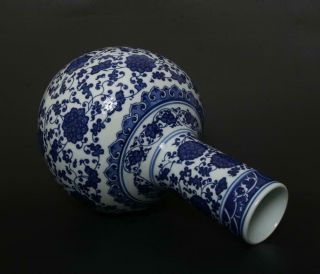 Finely Antique Chinese Porcelain Blue and White Vase Qianlong Marked - flower 34cm 3
