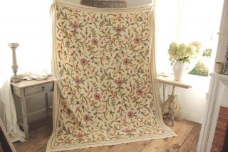Vintage crewelwork wool bedspread bed cover spread French old coverlet 88 X 66 4