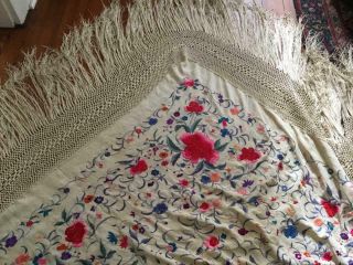 GORGEOUS ANTIQUE CHINESE CANTON SILK EMBROIDERED 2 SIDED SHAWL PIANO 2