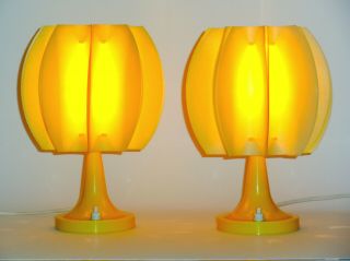 PAIR O.  YELLOW BEDSIDE TABLE LAMPS DESIGN COCOON SPACE AGE 1960/70s GERMANY RETR 2