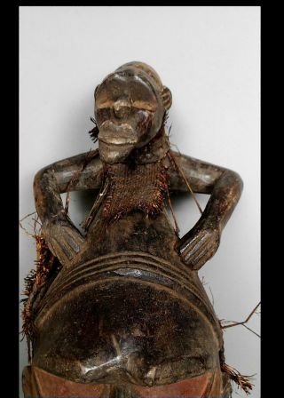 Old Tribal Large Bakongo Mask with carved figure - Congo 3