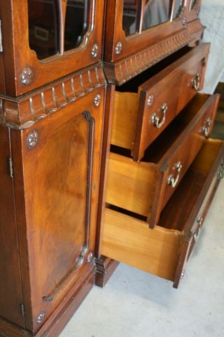 Antique Mahogany Breakfront Cabinet Bookcase Adjust Shelves Skeleton Keys 4